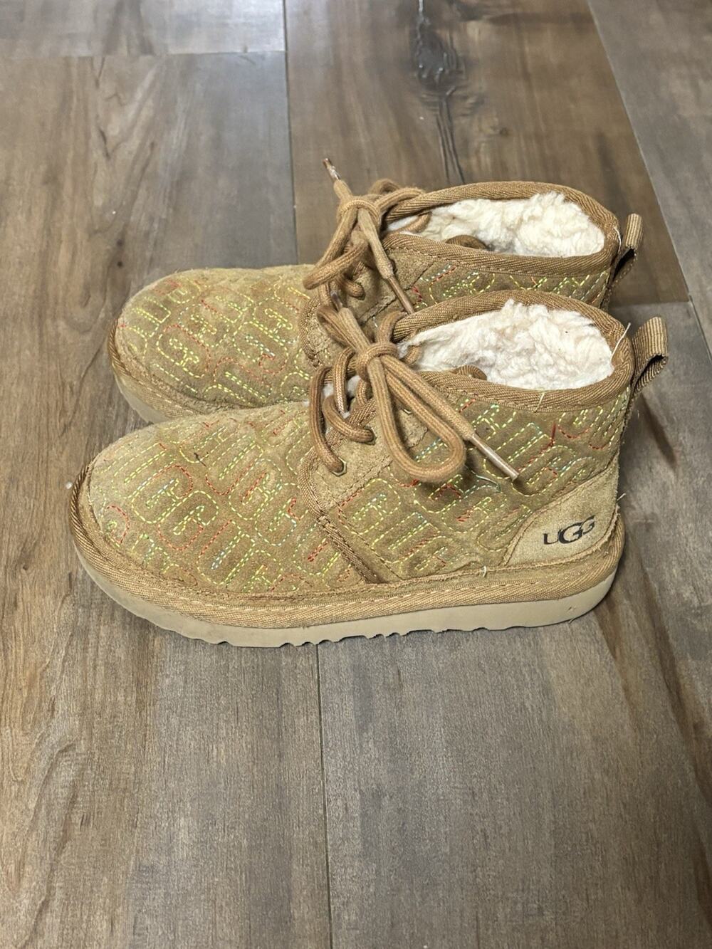 UGG 1116170K Toddlers Boot Neumel II Graphic Stitch Size 13 UK 12